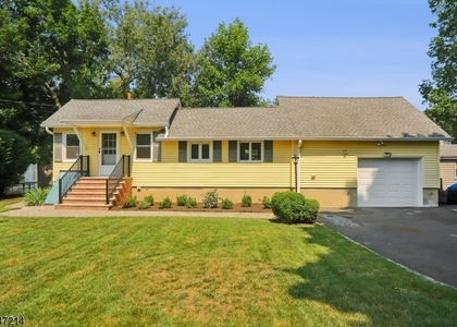 25 Alma Ave - Photo 1