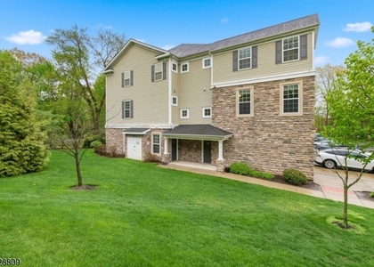 302 Rotando Way - Photo 1