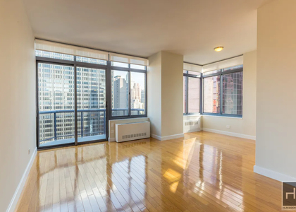 West 48 Street - Photo 1
