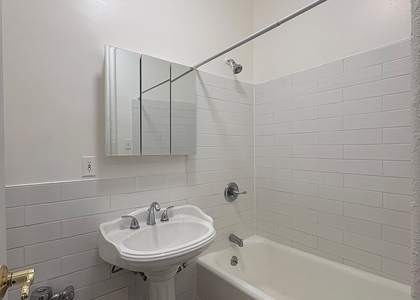 3 Avenue - Photo 1