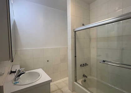 East 51 Street - Photo 1