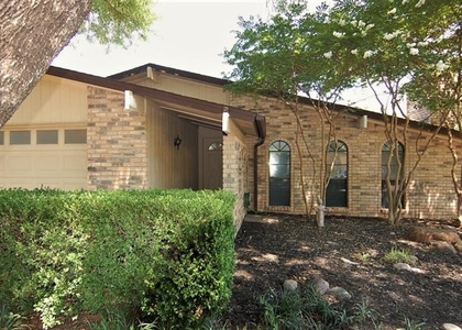 2619 Creekview Drive - Photo 1