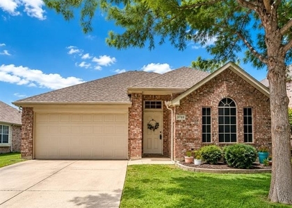 3705 Applewood Road - Photo 1