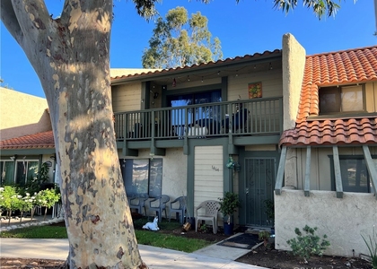 1464 Camelot Drive - Photo 1