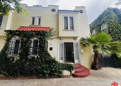 934 1/2 S Berendo Street - Photo 1