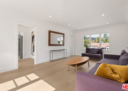 8210 W Clinton Street - Photo 1