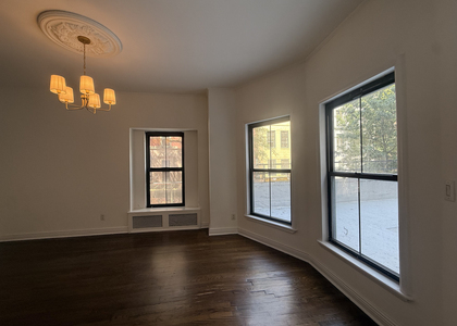 961 Lexington Avenue - Photo 1