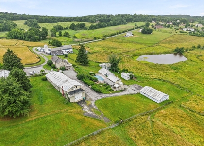 35 Milburn - Photo 1