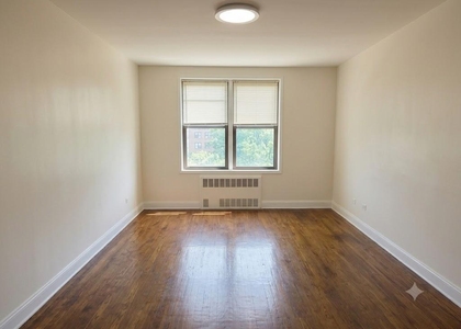 89-20 55 Avenue - Photo 1