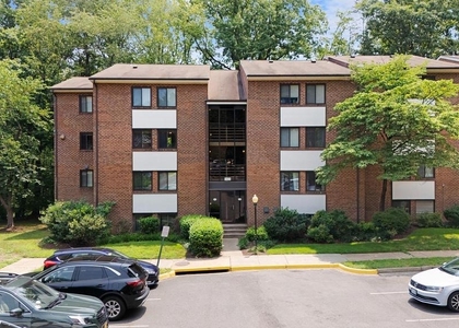 1423 Northgate Square - Photo 1