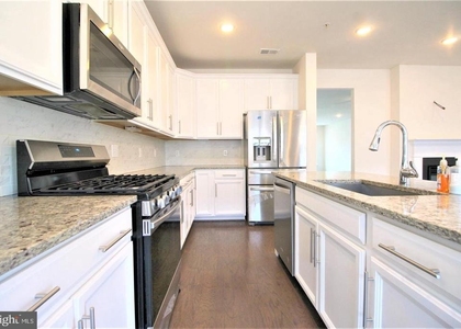 3974 Norton Place - Photo 1