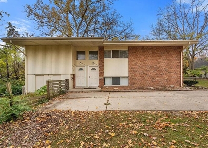 410 S Revena Boulevard - Photo 1
