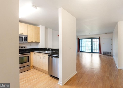 2 Leverington Avenue - Photo 1