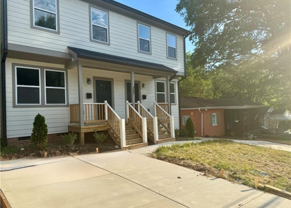 307 E East End Avenue - Photo 1