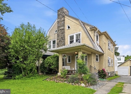 610 Woodcrest Avenue - Photo 1