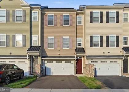 145 Mercer Court - Photo 1