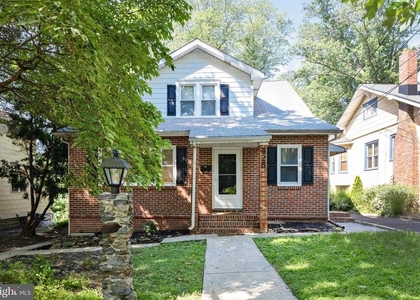 426 4th Avenue - Photo 1