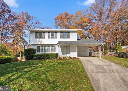 111 Tamarisk Court - Photo 1