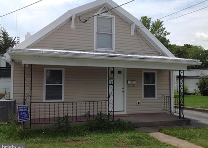 802 E South Street - Photo 1
