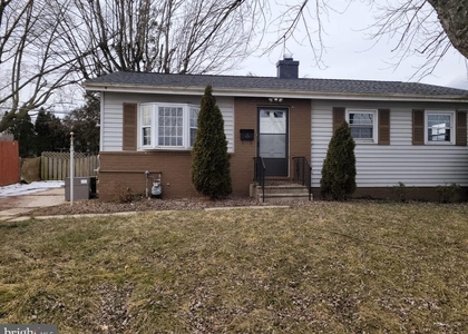 1314 Woodbridge - Photo 1