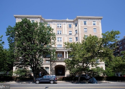 1851 Columbia Road Nw - Photo 1