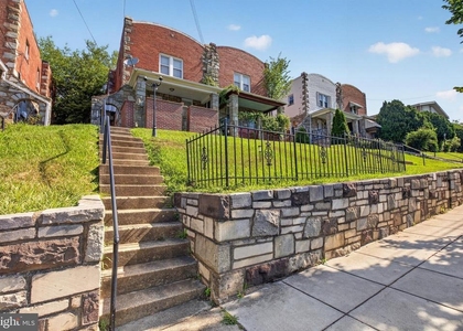 5016 East Capitol Street Ne - Photo 1
