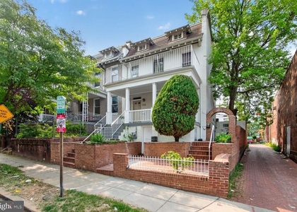 768 Quebec Place Nw - Photo 1