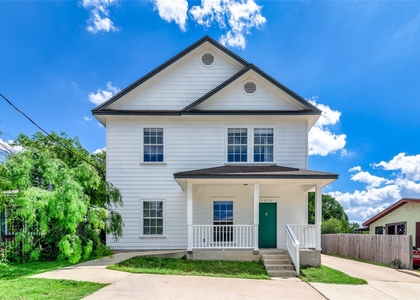 1311 E M Franklin Ave - Photo 1