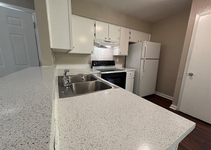 10010 Brownie Dr - Photo 1