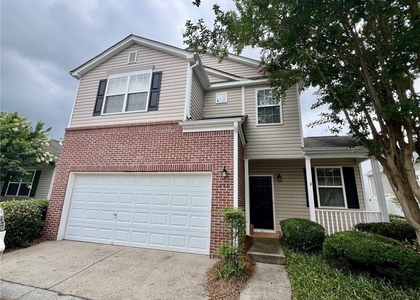 247 Hiawassee Drive - Photo 1