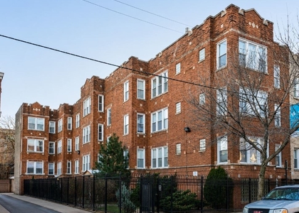 3221 W Division Street - Photo 1