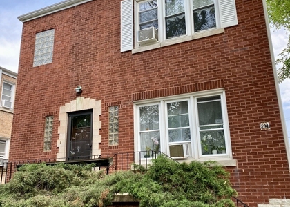 2831 N 75th Avenue - Photo 1