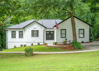 3924 Ashford Dunwoody Road Ne - Photo 1