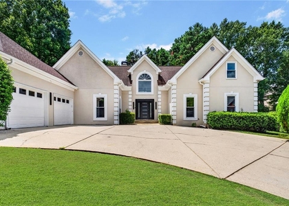475 Trammell Drive - Photo 1