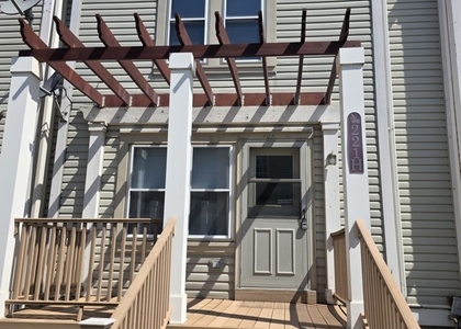 221 N Walnut Street - Photo 1