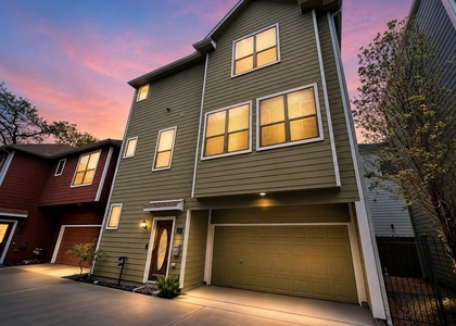 321 W 26th Street - Photo 1