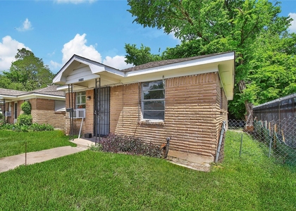 2315 Kabee Street - Photo 1