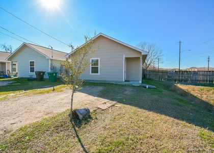 7611 Dyer Street - Photo 1