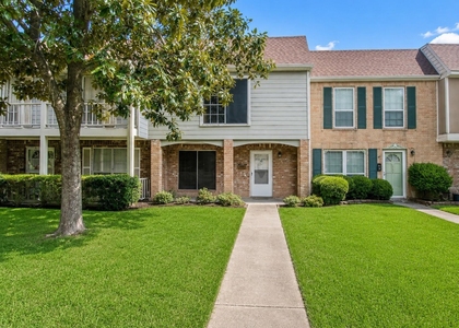 1607 Alabama Street - Photo 1