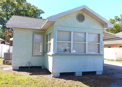 4840 19th Street N - Photo 1