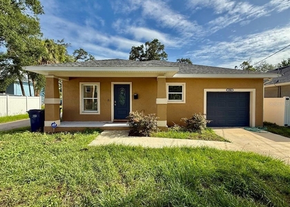 2904 E Columbus Drive - Photo 1