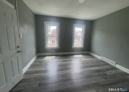 473 Putnam Street - Photo 1