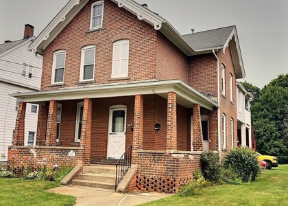 290 Wakelee Avenue - Photo 1