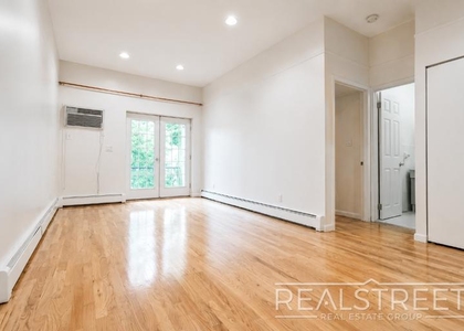 283 Sackett St - Photo 1