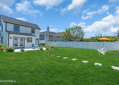 101 4th Avenue - Photo 1