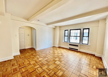 Christopher Street - Photo 1