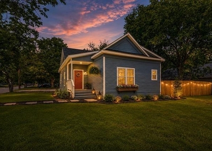 1203 E King Street - Photo 1