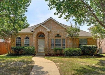 2075 Garden Crest Drive - Photo 1