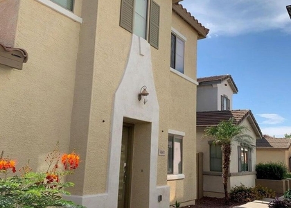 4661 E Laurel Avenue - Photo 1