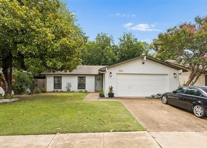 3818 Ruidosa Avenue - Photo 1